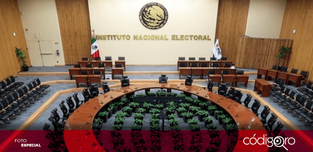 INE pide al presidente bajar su entrevista con la periodista rusa Inna Afinogenova