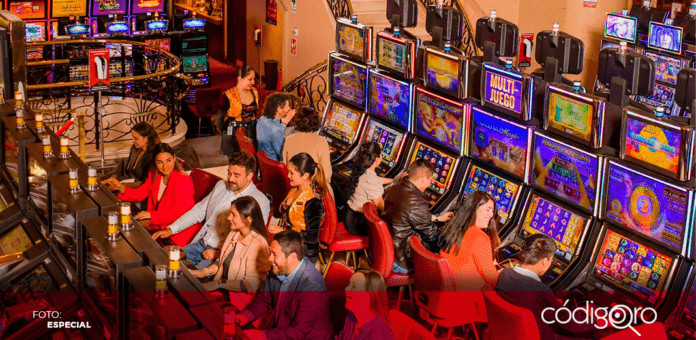 En la app de casino para ganar dinero real, la atención de los jugadores se centra en las tragaperras con la presencia de un jackpot