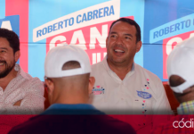 El candidato del PAN a la presidencia municipal de San Juan del Río, Roberto Cabrera, expuso sus propuestas en materia de seguridad. Foto: Especial
