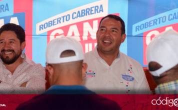 El candidato del PAN a la presidencia municipal de San Juan del Río, Roberto Cabrera, expuso sus propuestas en materia de seguridad. Foto: Especial