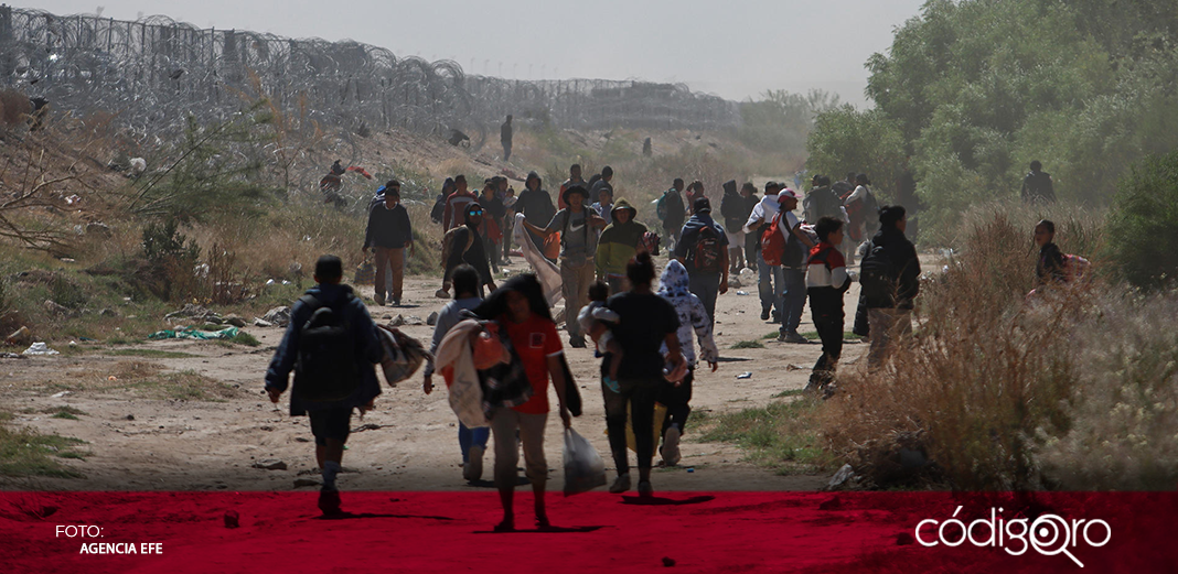 Migrantes suben a los trenes de carga ante los crecientes operativos