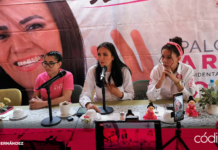 La candidata de Querétaro Seguro a la alcaldía capitalina, Paloma Arce Islas, expuso sus propuestas en materia de cuidado animal. Foto: Rosaura Hernández