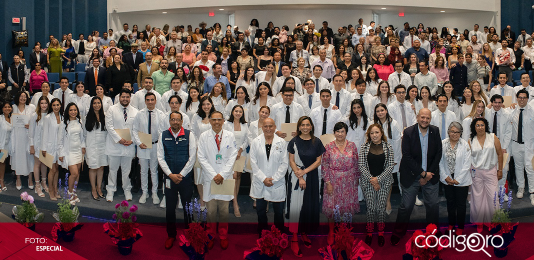 SESA preside ceremonia de Bienvenida y Clausura de Médicos Internos de Pregrado 