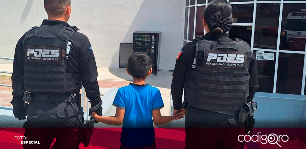 Elementos de la POES auxilian a un menor, víctima de violencia familiar