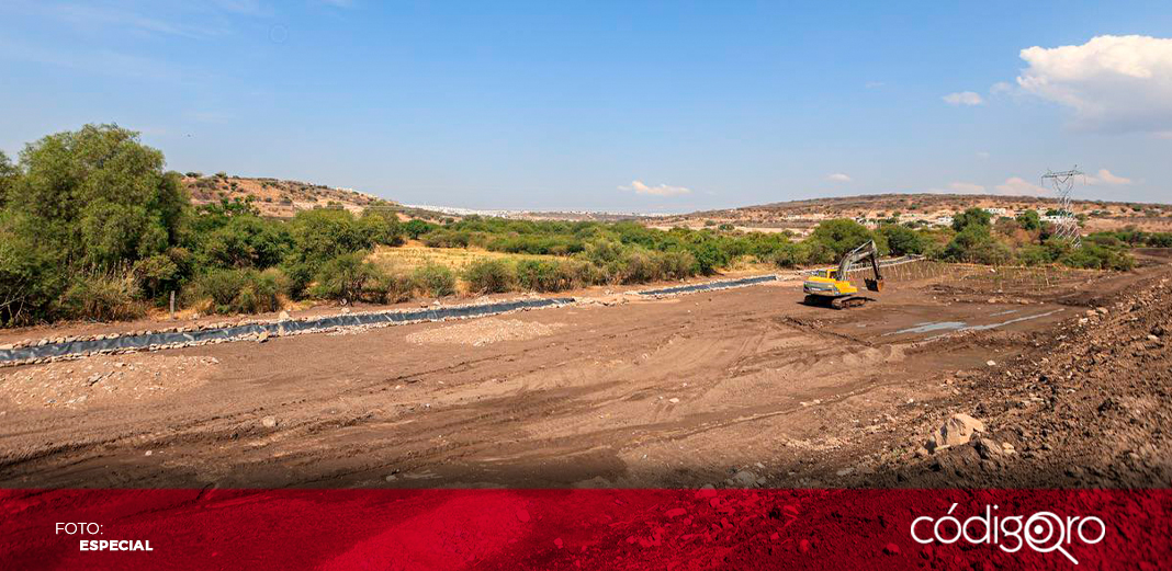 Inauguración de La Queretana, a finales de agosto o principios de septiembre