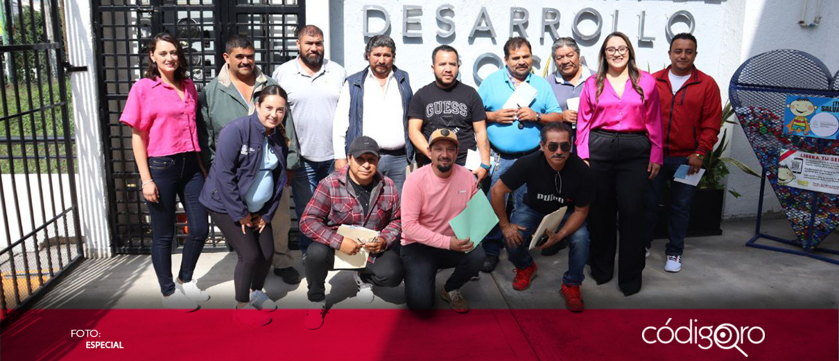 Sedesoq entrega apoyos para fortalecer la economía de comerciantes
