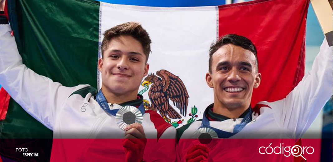 Osmar Olvera y Juan Celaya, medallistas de plata en clavados en París 2024