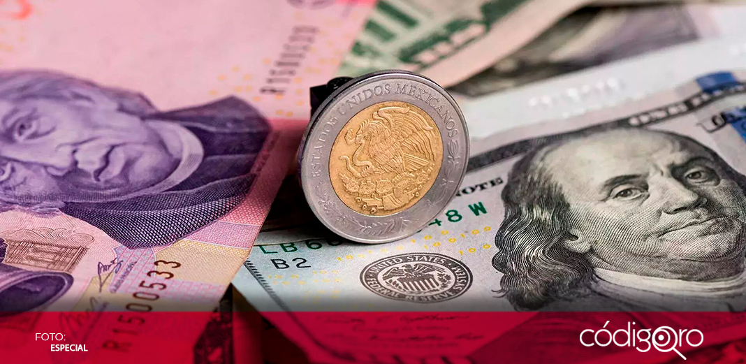 El peso se deprecia frente al dólar; presenta una pérdida de 25 centavos