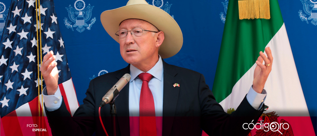 Ken Salazar respeta a AMLO, pero insiste en alertar sobre reforma judicial