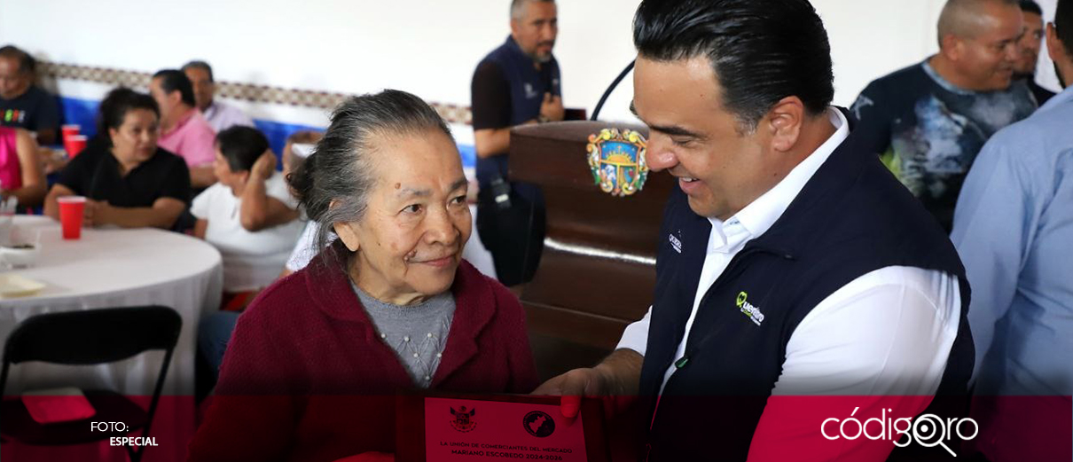 Nava participa en el 60 aniversario del Mercado “General Mariano Escobedo”