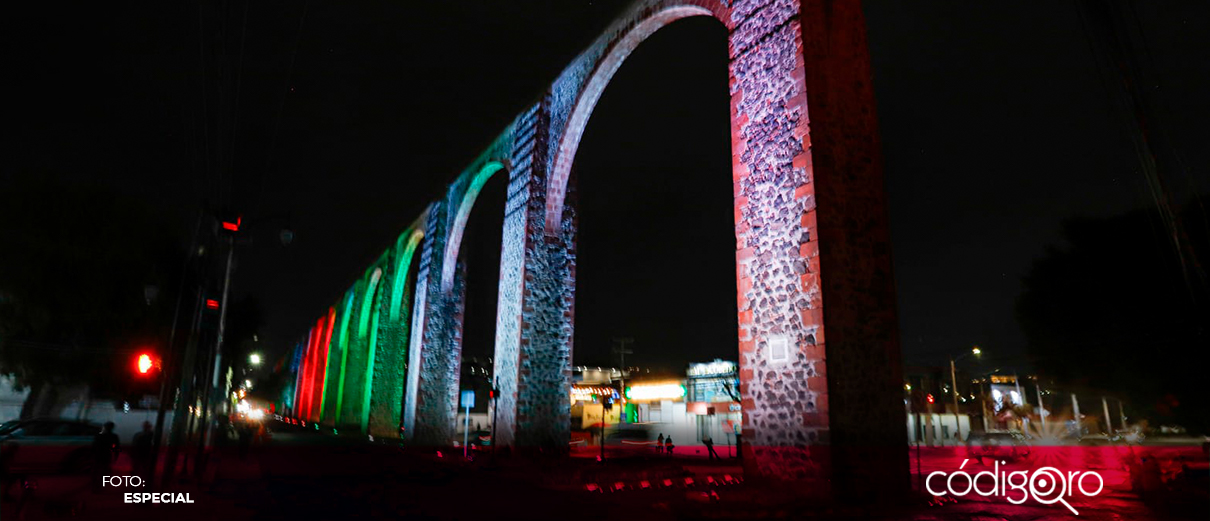 Nava inaugura nueva iluminación de los Arcos