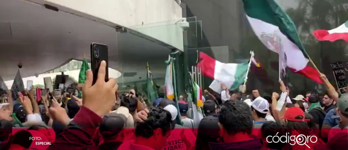 Manifestantes irrumpen en la sede del Senado; buscan frenar la discusión