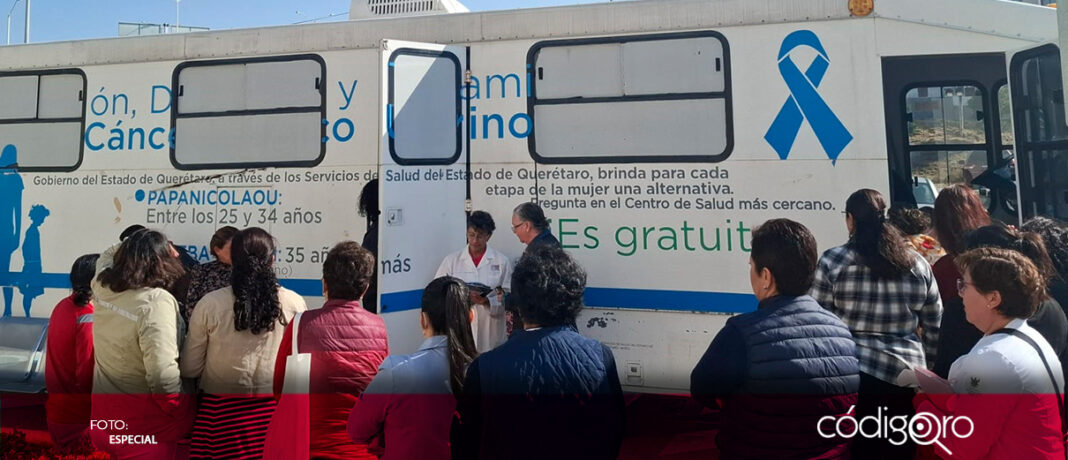 Para contar con una detección oportuna del cáncer de mama, el Hospital General de Querétaro realizó acciones preventivas y recomendó a las mujeres la importancia de la autoexploración, los exámenes clínicos y las mastografías
