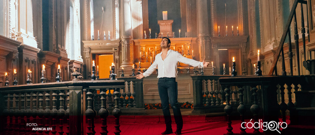 Carlos Rivera lanzó su nueva canción 'Calavera', inspirada en el Día de Muertos; además, anunció que realizará una gira que incluirá 20 ciudades en seis países de Latinoamérica y Europa para celebrar 20 años de carrera