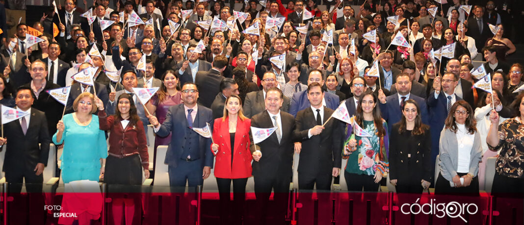 El COBAQ celebró 40 años de trayectoria educativa en Querétaro con una ceremonia de gala que reunió a 600 estudiantes, docentes, autoridades educativas y directivos de los 61 planteles de la institución en la entidad