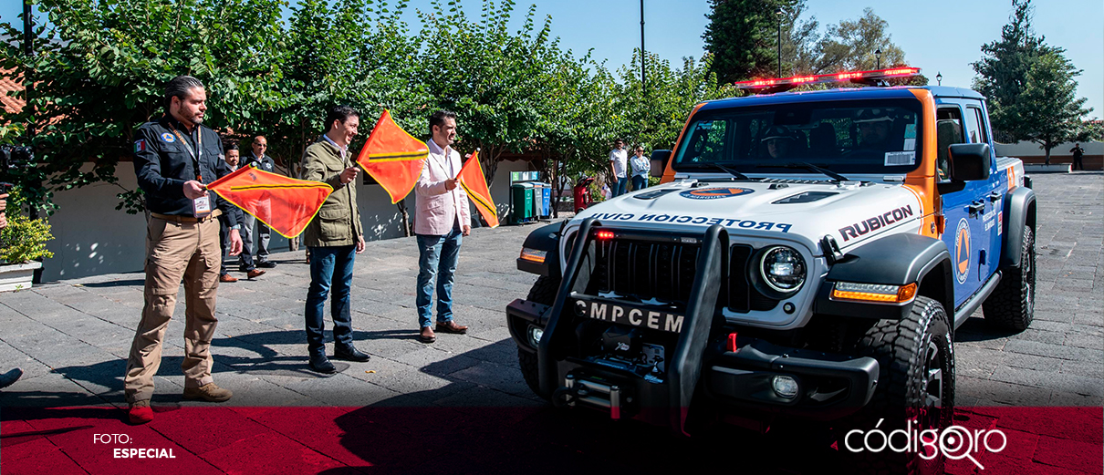 Entregan nuevas unidades a personal de Protección Civil de El Marqués