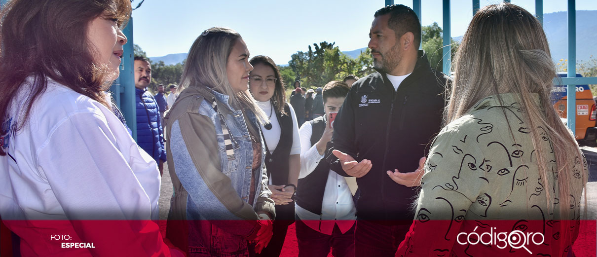 Recorren autoridades de USEBEQ y SEGOB escuelas de comunidades en Santa Rosa Jáuregui
