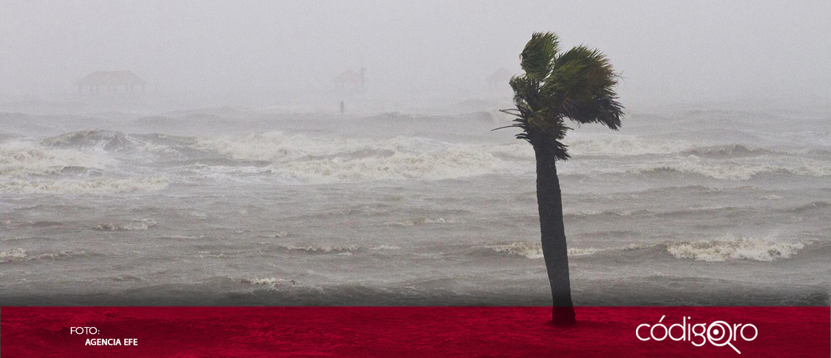 Huracán Kirk sigue en aguas abiertas; se forma la tormenta tropical Leslie