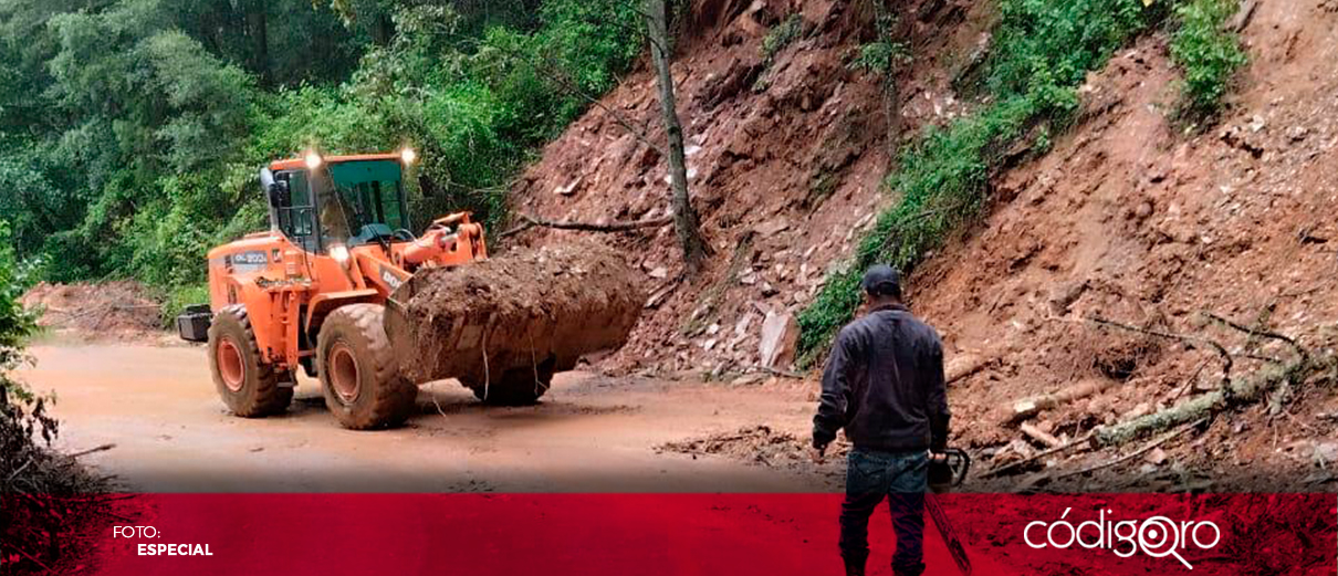 Continúa remoción de escombro en la carretera El Llano-San Pedro Escanela