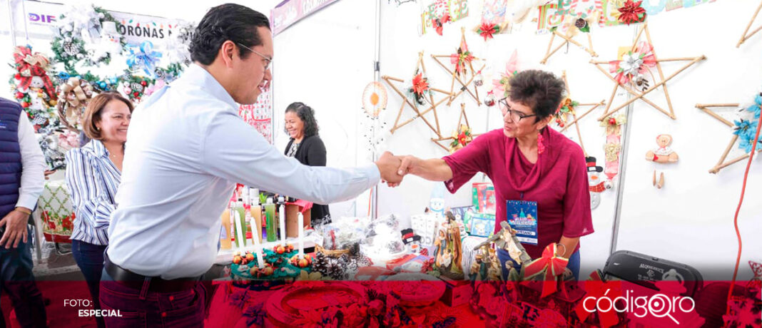 El presidente municipal de Corregidora. Chepe Guerrero, anunció un día más del bazar navideño. Foto: Especial