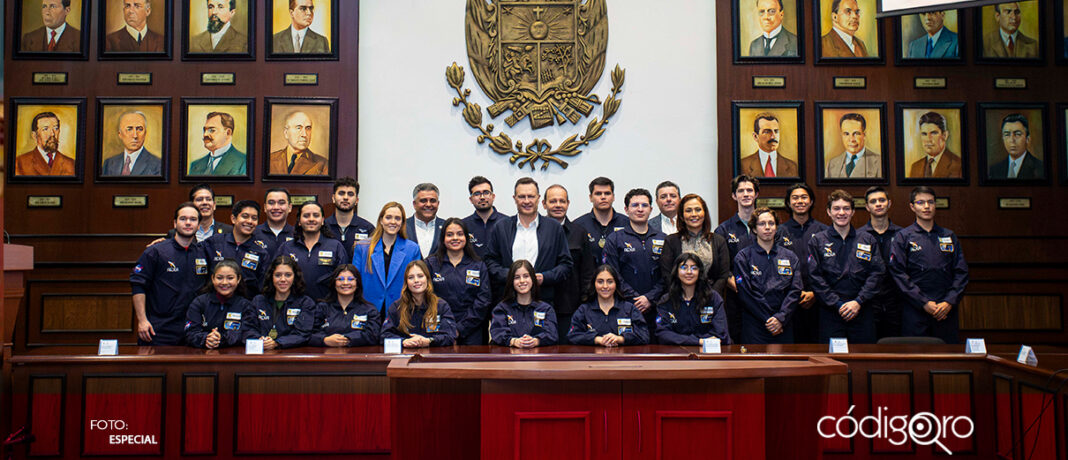 El gobernador Mauricio Kuri se reunió con jóvenes del programa Contigo, Querétaro Digital te lleva al Espacio; el objetivo es motivar a más jóvenes de carreras relacionadas con la ciencia, tecnología, ingeniería y matemáticas a desarrollar su talento