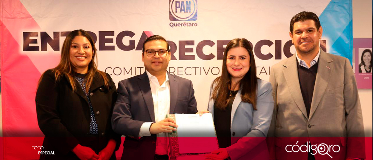 Leonor Mejía entrega a Martín Arango el Comité Directivo Estatal del PAN