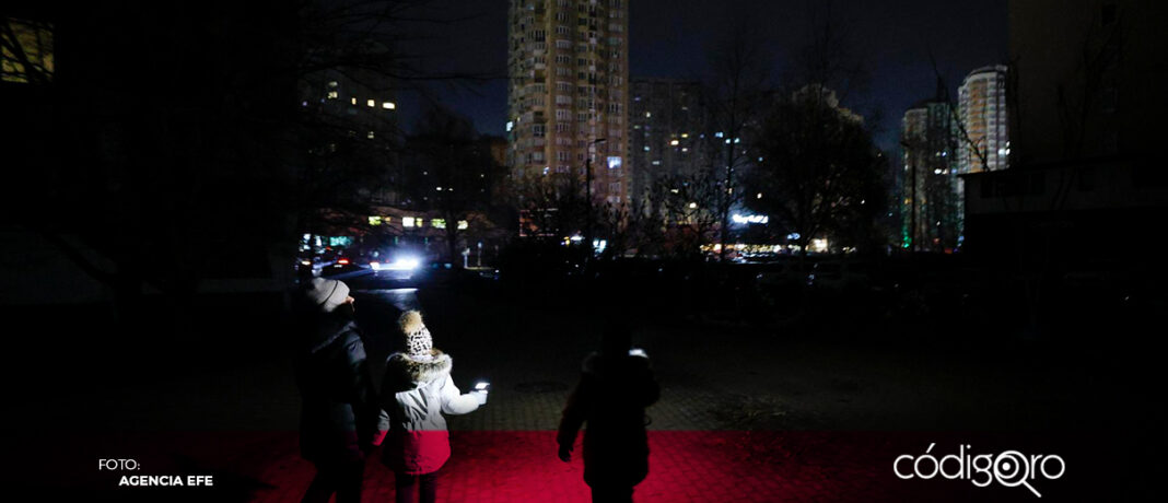 Rusia atacó Ucrania con bombas de racimo y dejó sin electricidad a millones de personas. Foto: Agencia EFE