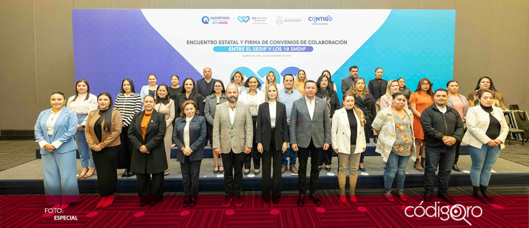 La presidenta del Patronato del Sistema Estatal DIF, Car Herrera, encabezó el Encuentro estatal entre SEDIF y los 18 Sistemas Municipales, en donde se firmó un convenio de colaboración para fortalecer la atención a grupos vulnerables