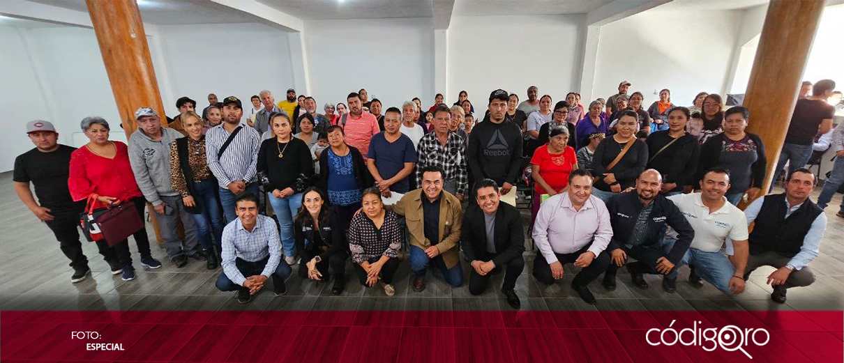 Sedesoq firma escrituras en Ezequiel Montes
