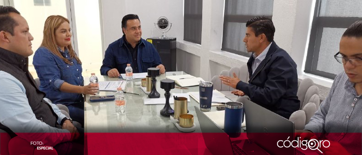 Analiza Nava con alcaldes propuestas de obra social