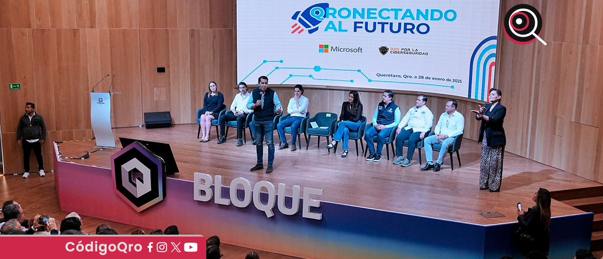 Felifer acude a inauguración de Qronectando al Futuro