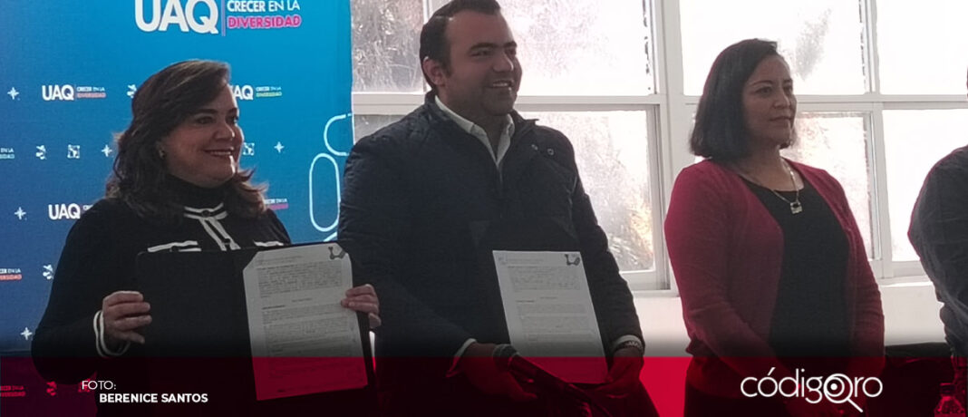La rectora de la UAQ, Silvia Amaya Llano, y el presidente municipal de Colón, Gaspar Trueba Moncada, firmaron un convenio de colaboración