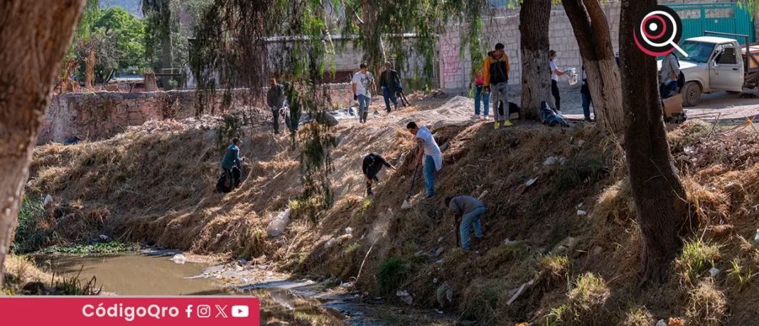 La jornada abarcó un tramo de aproximadamente cuatro kilómetros, donde se recolectaron residuos como PET, llantas y basura, además de realizar labores de desmalezado