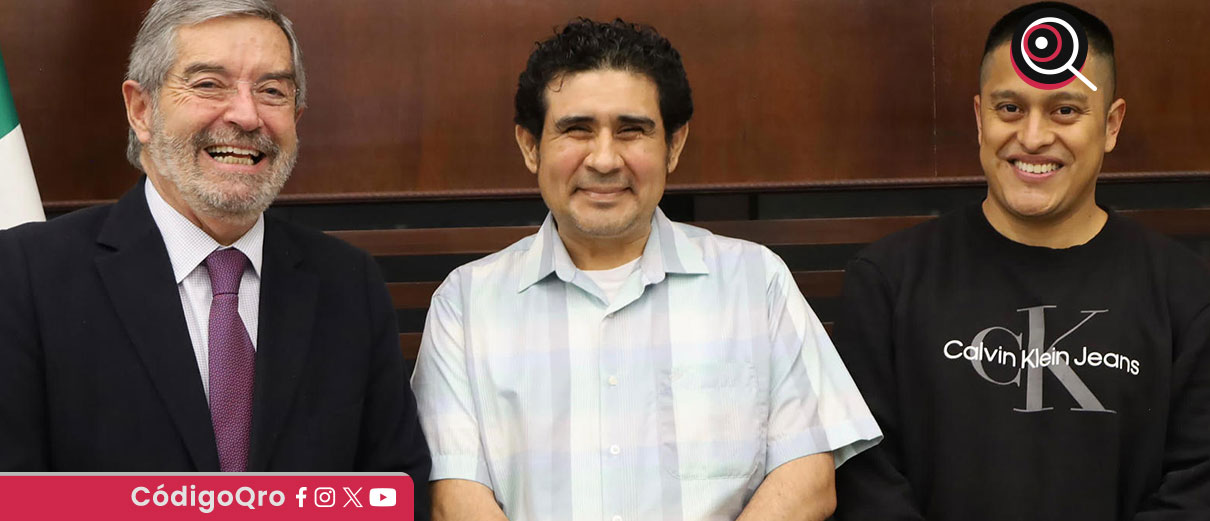 De la Fuente recibe a mexicanos liberados tras secuestro por rebeldes de Yemen