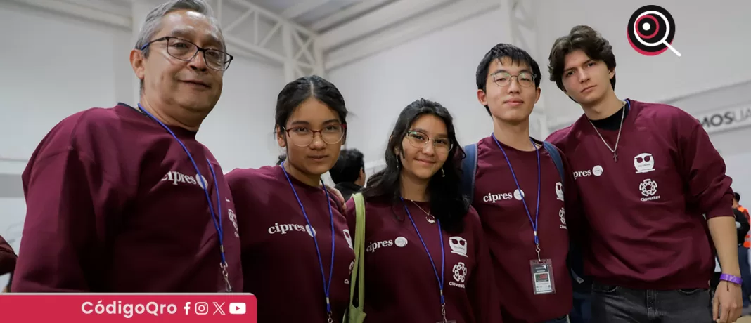 La UAQ recibió a 128 jóvenes que participarán en la Olimpiada Nacional de Química; provienen de Puebla, Veracruz, Morelos, Chihuahua, Hidalgo, Yucatán, Guerrero, Tabasco, Oaxaca, Baja California, Sinaloa, Chiapas, San Luis Potosí, Sonora y Tlaxcala. Foto: Especial