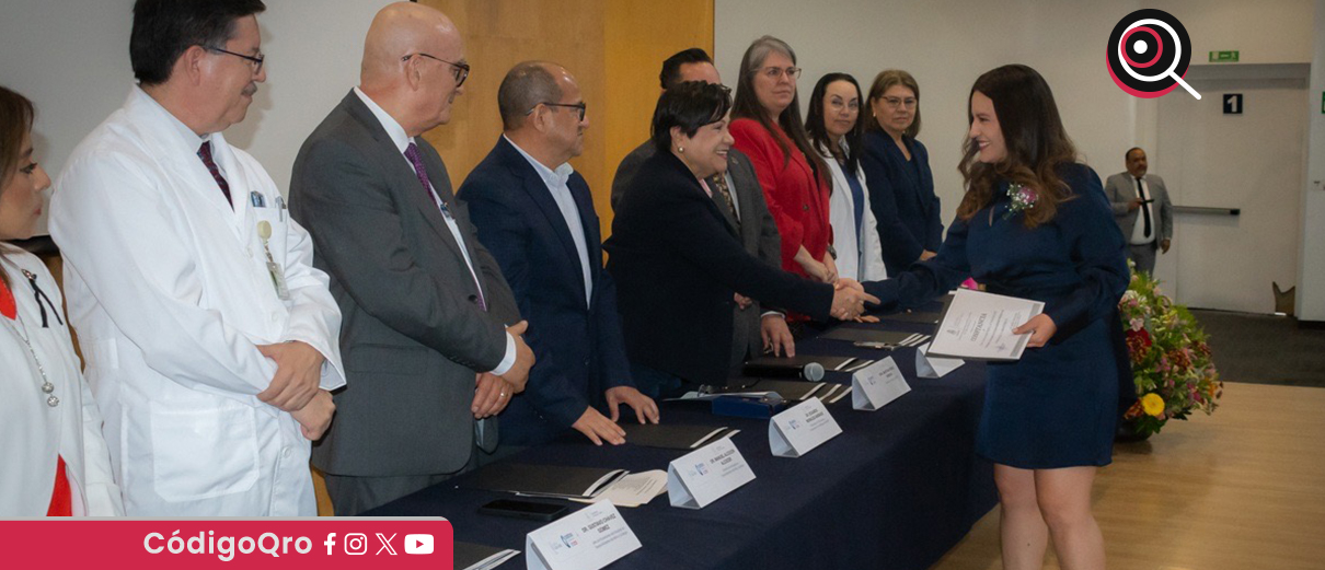 SESA encabeza ceremonia con Médicos Especialistas del HENM