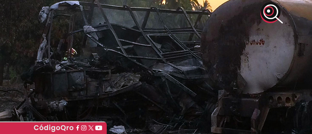 Accidente en carretera Escárcega-Villahermosa deja al menos 35 muertos