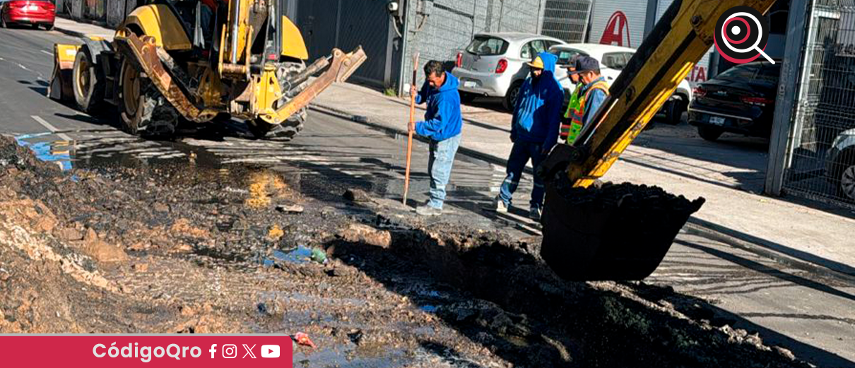 Reportan cierre vial en Av. Universidad por hundimiento