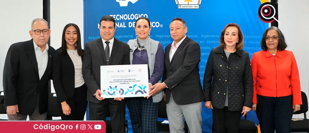 En beneficio de cinco mil 724 estudiantes y 52 docentes de TecNM-ITQ, se entregó la rehabilitación del edificio de Ciencias Básicas y del Laboratorio de Matemáticas de la institución. Foto: Especial