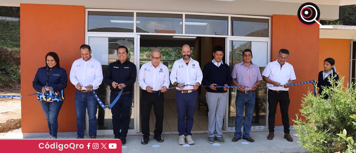 Entregan obras de rehabilitación y construcción de aulas en Pinal de Amoles