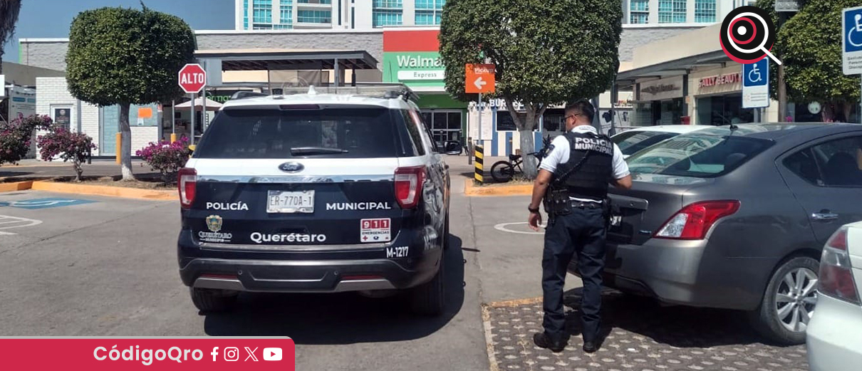 Reportan robo a transeúnte en plaza comercial de Bernardo Quintana