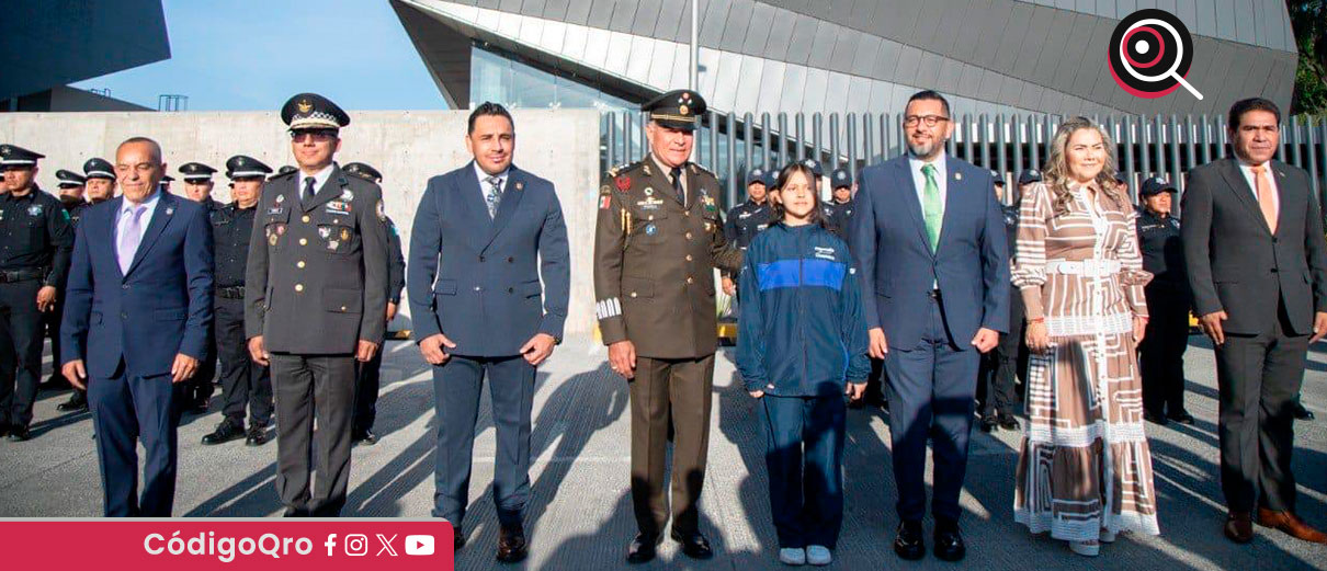 Tres órdenes de gobierno encabezan ceremonia de Honores a la Bandera