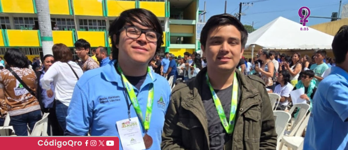 Estudiantes de la UAQ, medallistas en el Nacional de Matemáticas