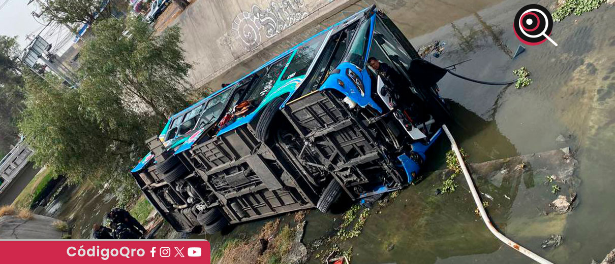 Conductor de unidad de Qrobus que volcó en dren se quedó dormido: AMEQ