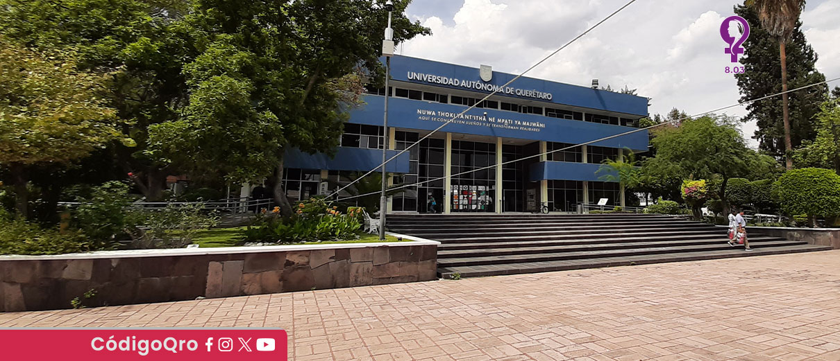 Trabajadora jubilada de la UAQ acusa a exrector de presunto acoso laboral