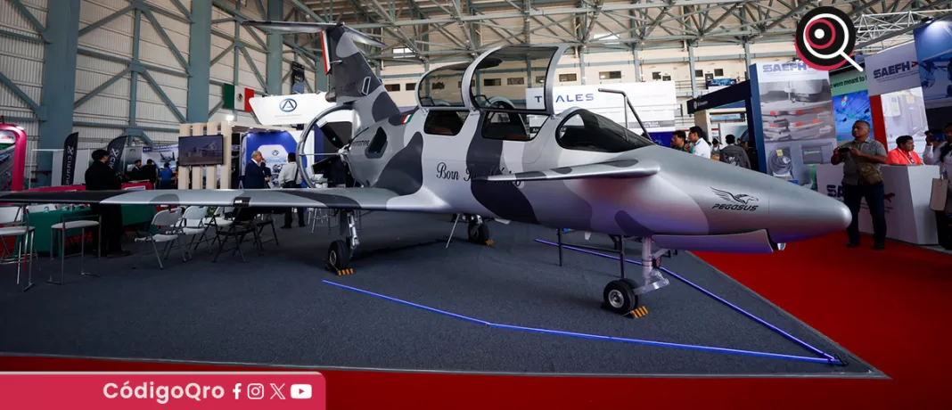 El primer avión diseñado y fabricado en México empezará a volar en 2026. Foto: Agencia EFE