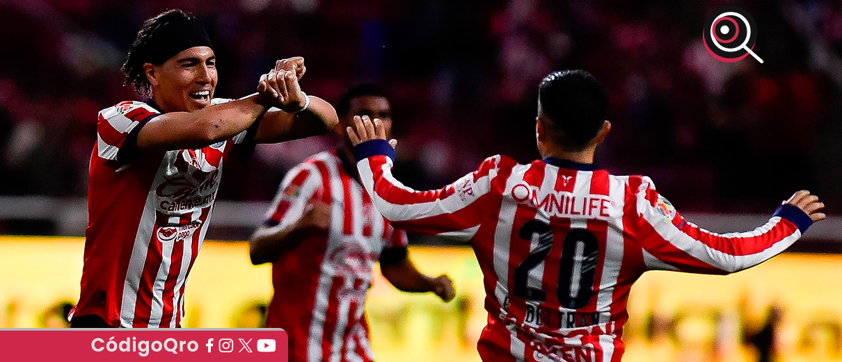 Chivas derrota a Puebla y entra a zona de Play-In