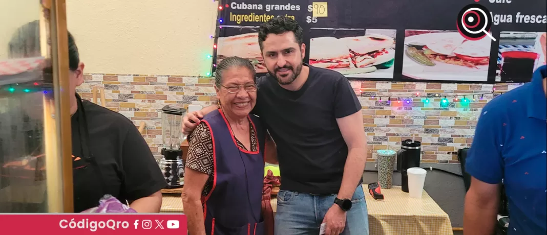 El senador Agustín Dorantes visitó el Mercado 4 de Marzo, en la colonia Reforma Agraria; convivió con los comerciantes y sus familias. Foto: Especial