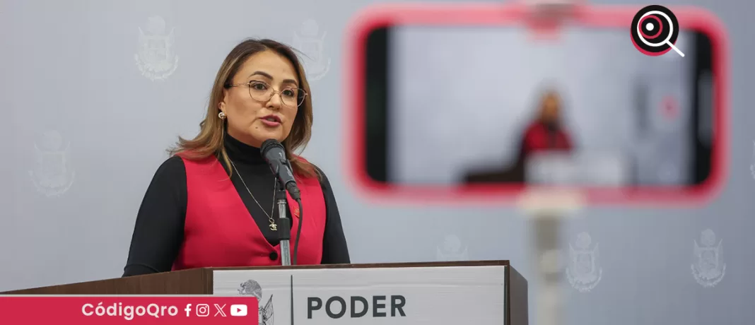 La diputada local del PT, Claudia Díaz Gayou, propuso reconocer a los animales como seres sintientes. Foto: Especial