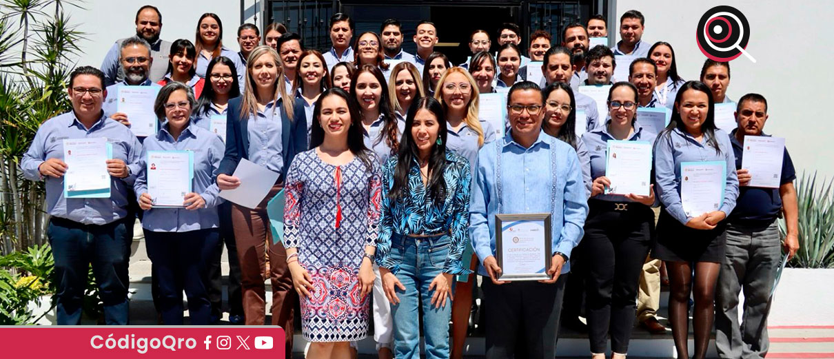 Certifican a 98 servidores públicos en productividad